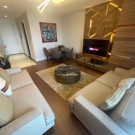 High -monthly Rental- Mall Of * İstanbul